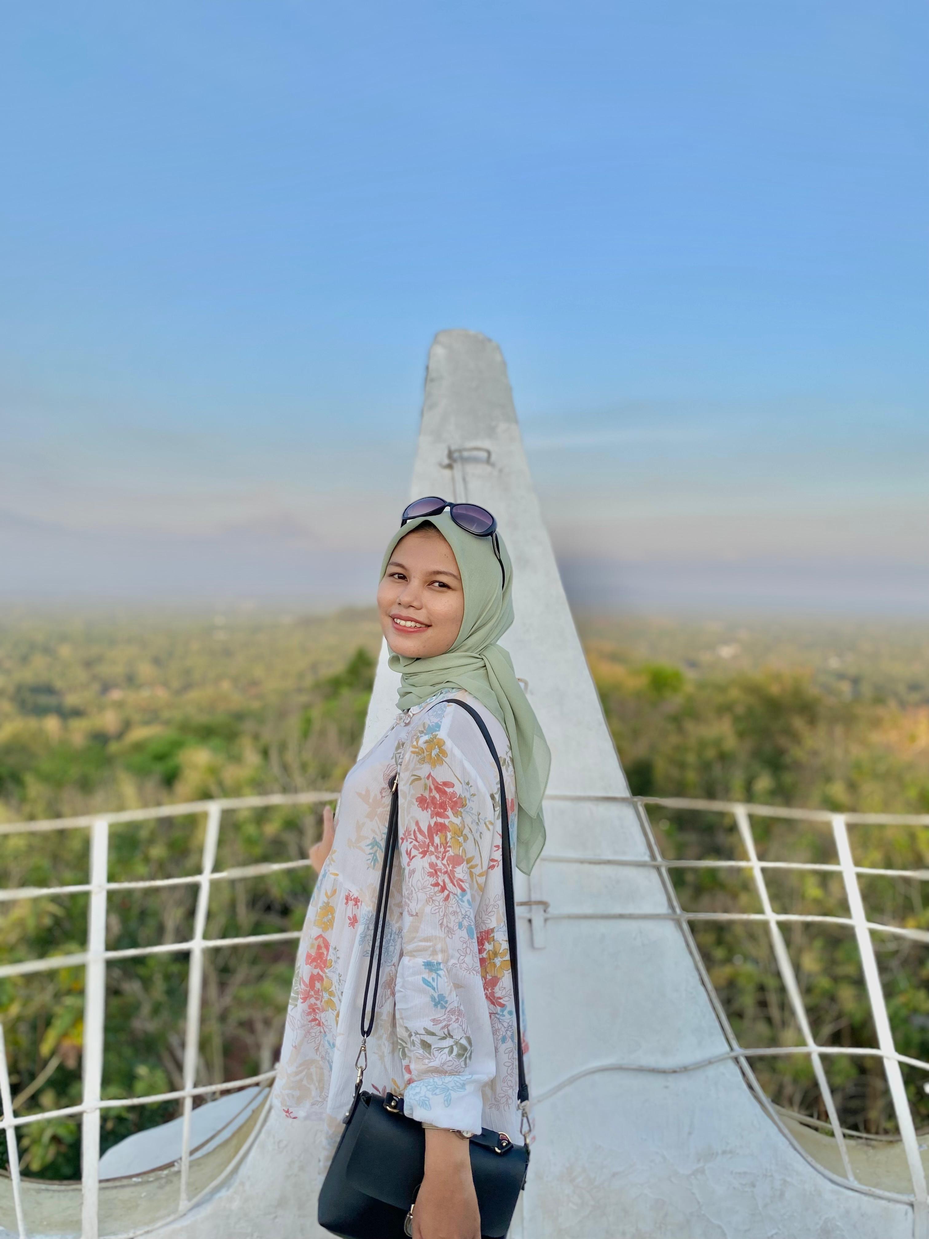 Hanifia Arlinda